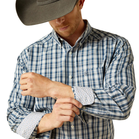 Ariat - Men's Wrinkle Free Dargan Navy LS Arena Shirt