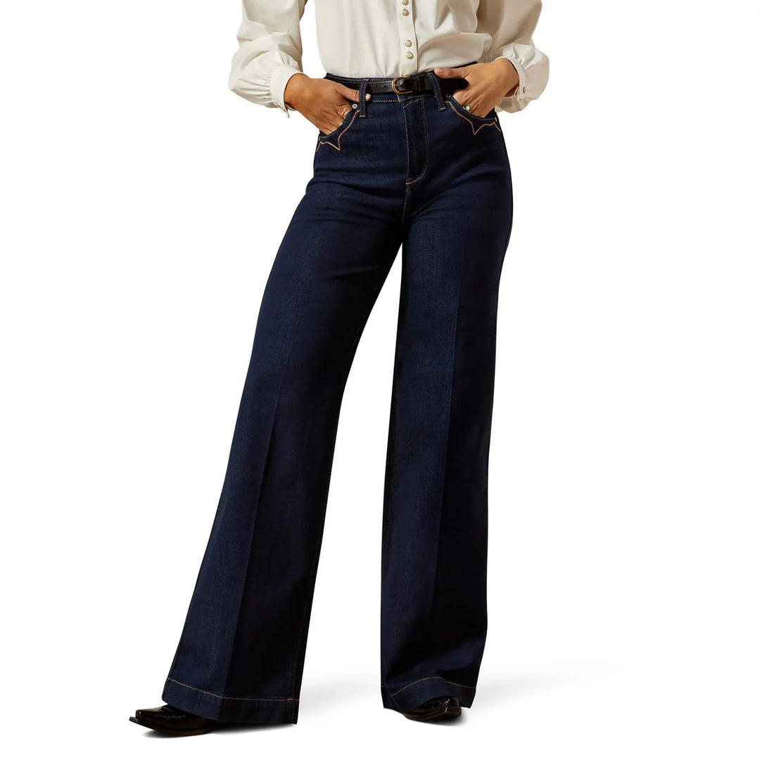 Ariat - Women's Ultra High Rise Wide Leg Veronica Jeans