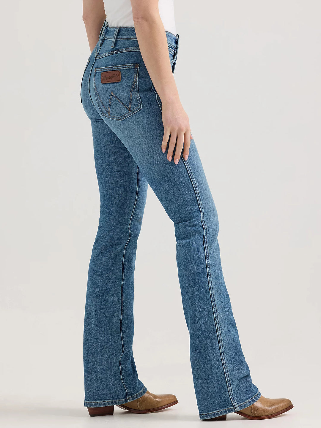 Wrangler - Womens Josephine Mid Wash High Rise Bailey Jean