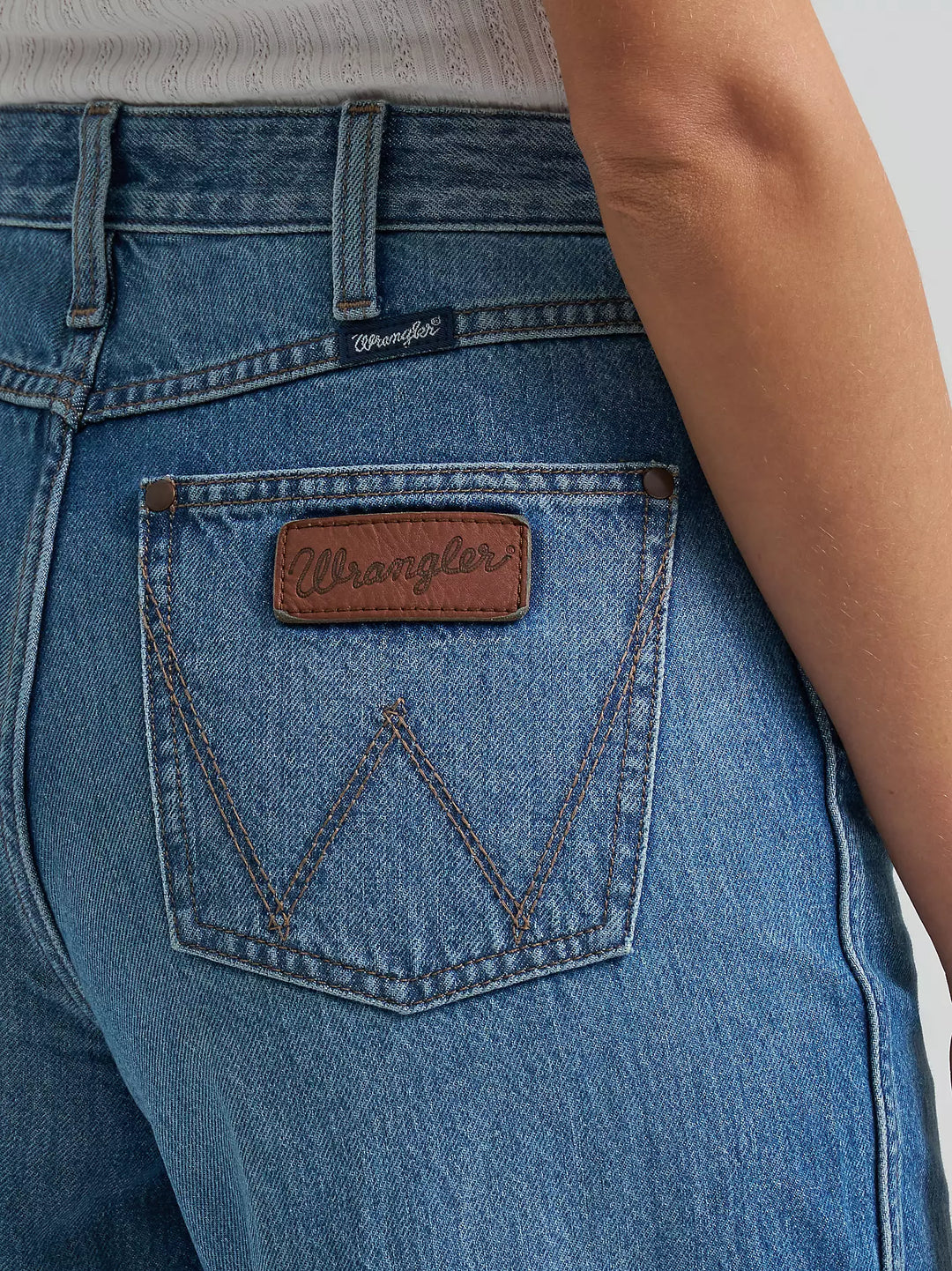 Wrangler - Womens Retro Bailey High Rise Wide Leg Cuffed Jeans