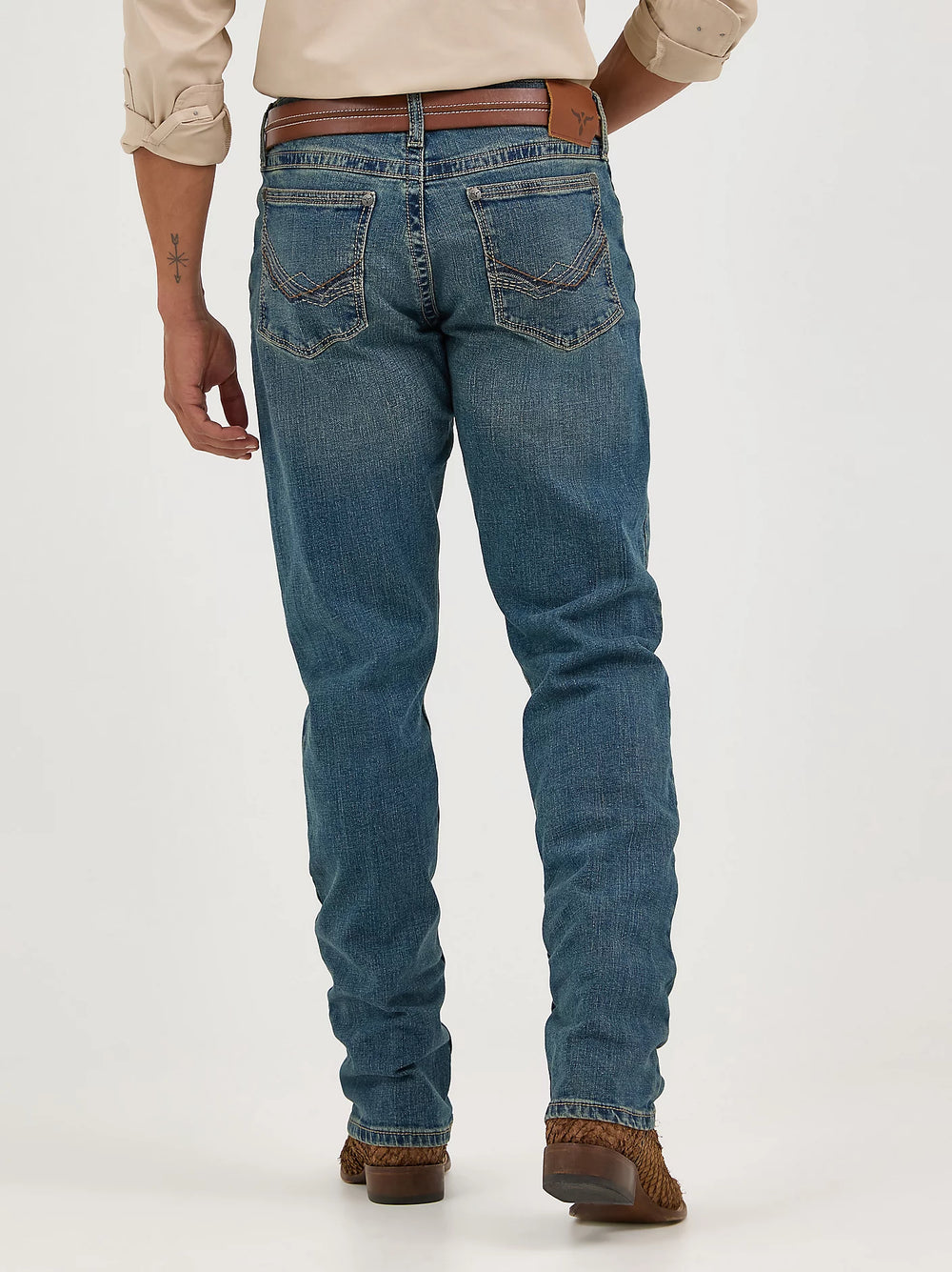 Wrangler - Mens 20X NO. 44 Slim Fit Straight Leg