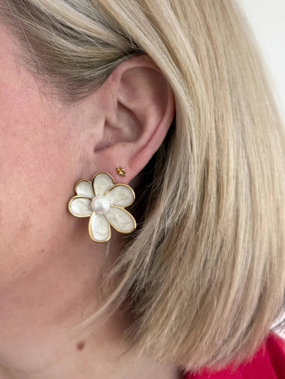 Buffalo Belle - Bronte White Enamel Flower Earrings