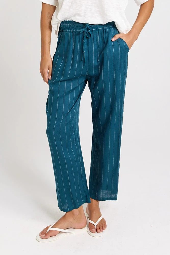 Buffalo Belle - Womens Palm Teal/White Relax Pants