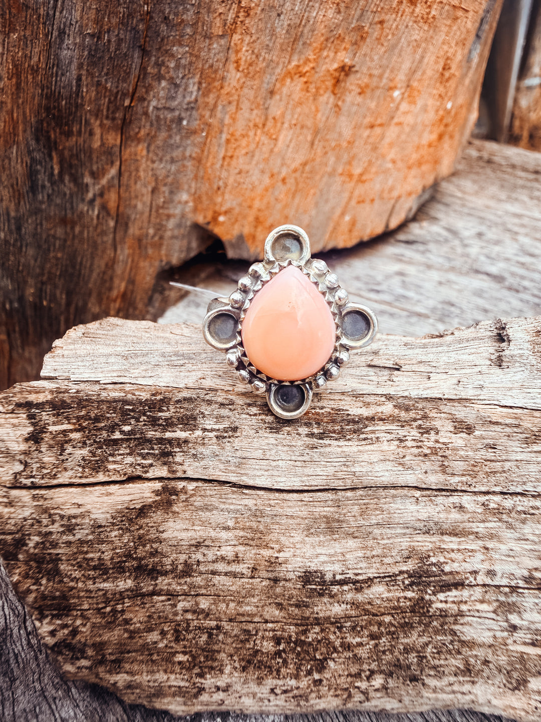 Buffalo Belle - Beni Pink Conch Adjustable Ring