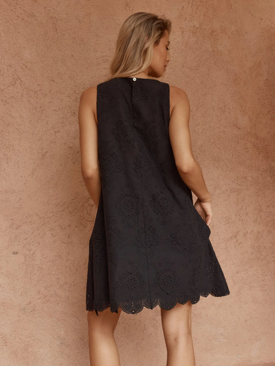 Buffalo Belle - Womens Mavis Broderie Shift Dress