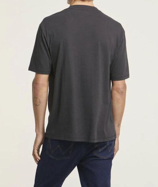 Wrangler Retro - Mens Black Classic Pocket Tee