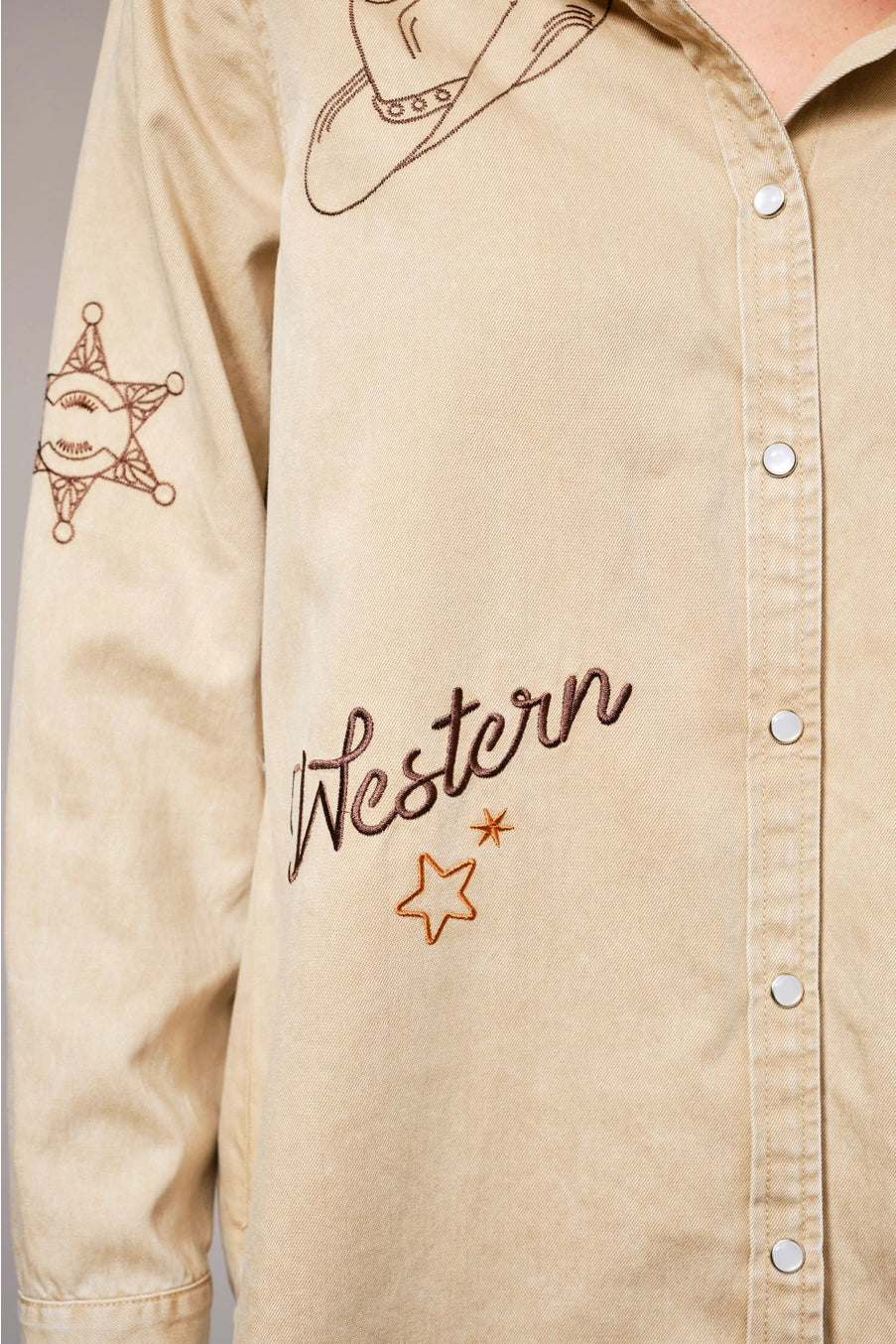 Buffalo Belle - Western Embroidered Snap Button Shirt